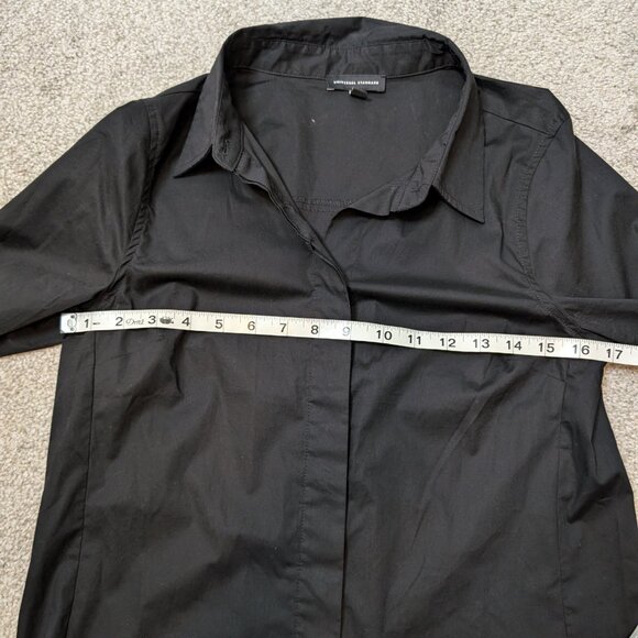 Universal Standard Button down Top - Picture 5 of 7